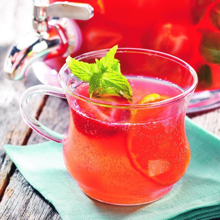 Cranberry Punch A Festive and Refreshing Beverage Recipe Perfect for Any Occasion