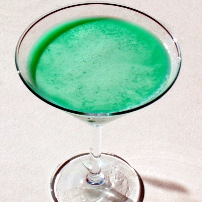 Grasshopper Cocktail Recipe for Refreshing Minty Delight