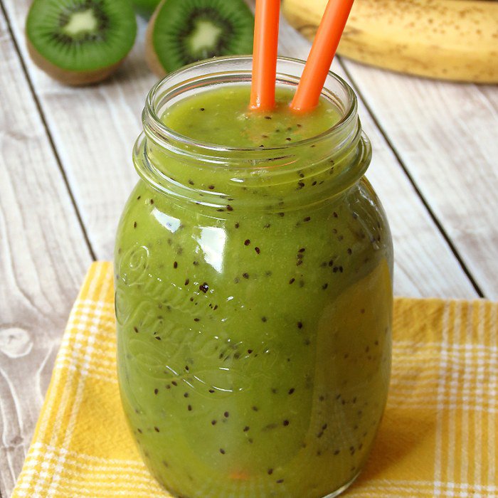 Delicious Kiwi Papaya Smoothie Recipe for a Tropical Refreshment