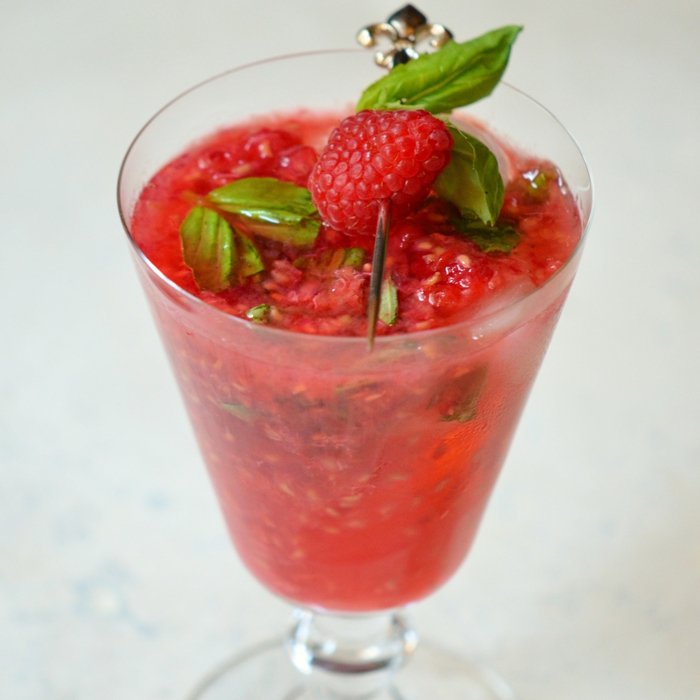 Raspberry Cooler Recipe A Refreshing and Delightful Cocktail Drink