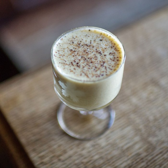 The Ultimate Guide to Sherry Eggnog A Classic Holiday Cocktail