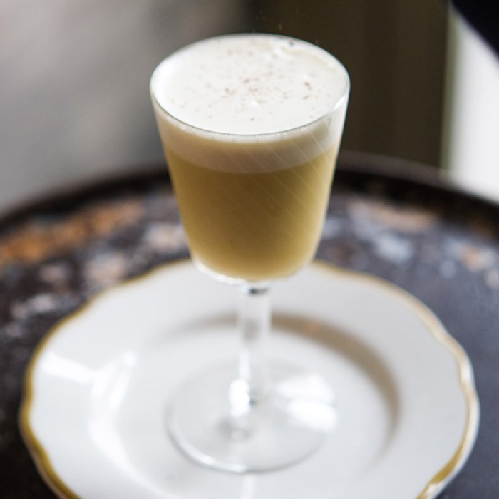 Sherry Flip A Classic and Indulgent Cocktail Recipe